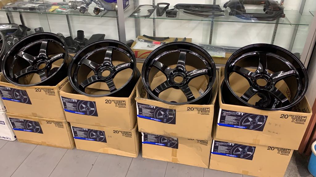 2_1 Yokohama Advan Racing GT Premium Version GTR R35 Rim - Image 1