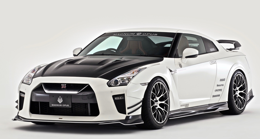 21aug_b_pho01 GTR35 2017 Varis Carbon Fiber Bonnet - Image 1